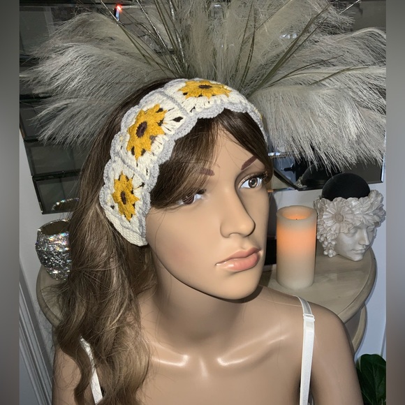 NEW Handmade crochet Headband Old white and Sunflowers, Boho Headband - Picture 2 of 3